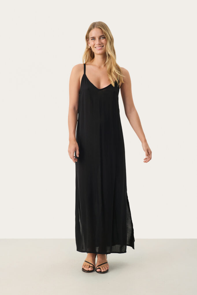 Robe longue fluide à bretelles