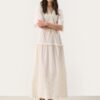 Robe à détails de broderie anglaise