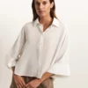 Chemise courte à manches mi-longues