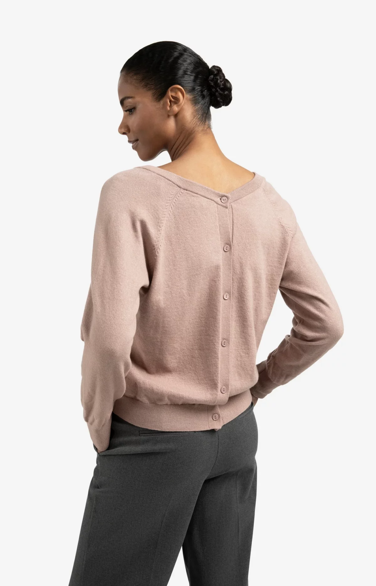 Pull à col V en coton – Image 7