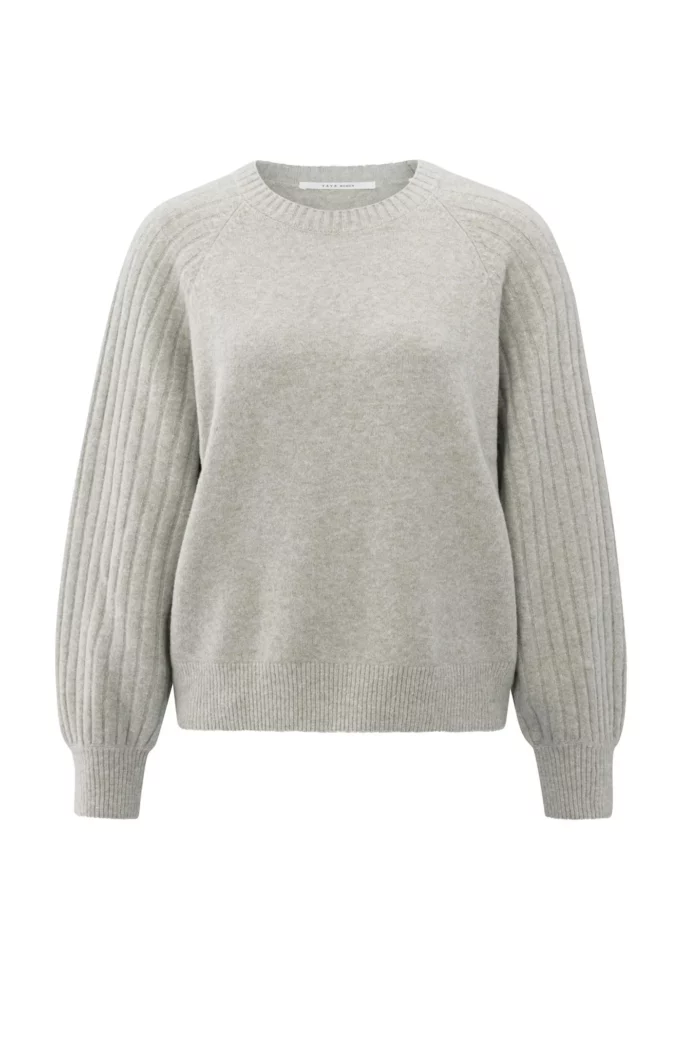 Pull en maille à manches côtelées et col rond