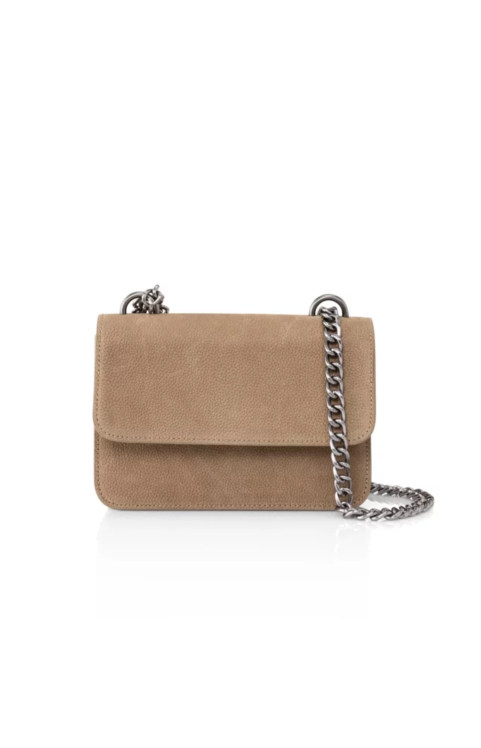 Petit sac bandoulière en cuir retourné beige avec chaine argentée YAYA pour femme vue de face