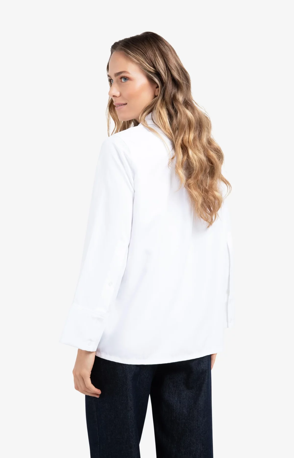 Chemise oversize blanche YAYA pour femme portée vue de dos