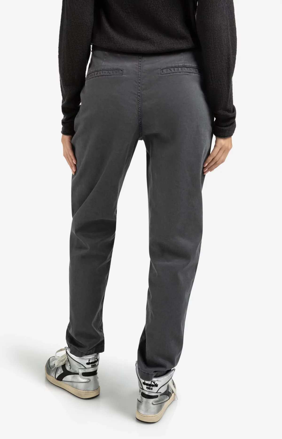 Pantalon chino en coton et lyocell – Image 8